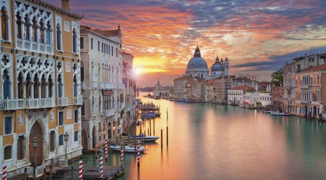Venice, Italy to Charge Tourists a Fee to Enter the City