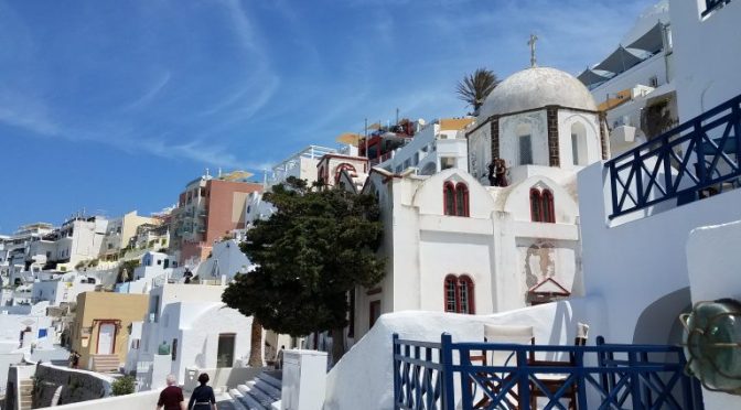 Santorini Travel Guide and Helpful Tips