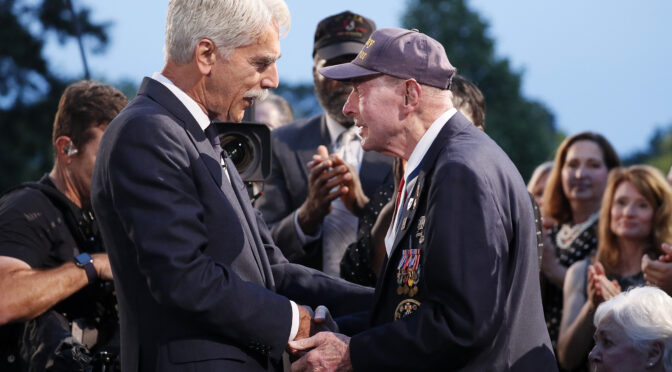 D-Day Survivor Ray Lambert recounts Omaha Beach horror and why he was apprehensive to share his story